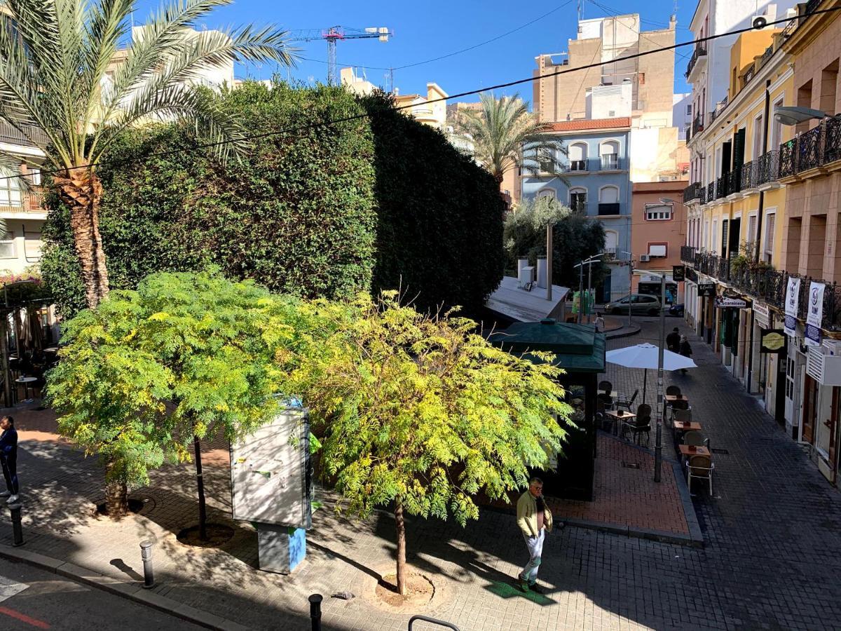 Ferienwohnung Encantador Loft En Centro Tradicional Alicante Exterior foto